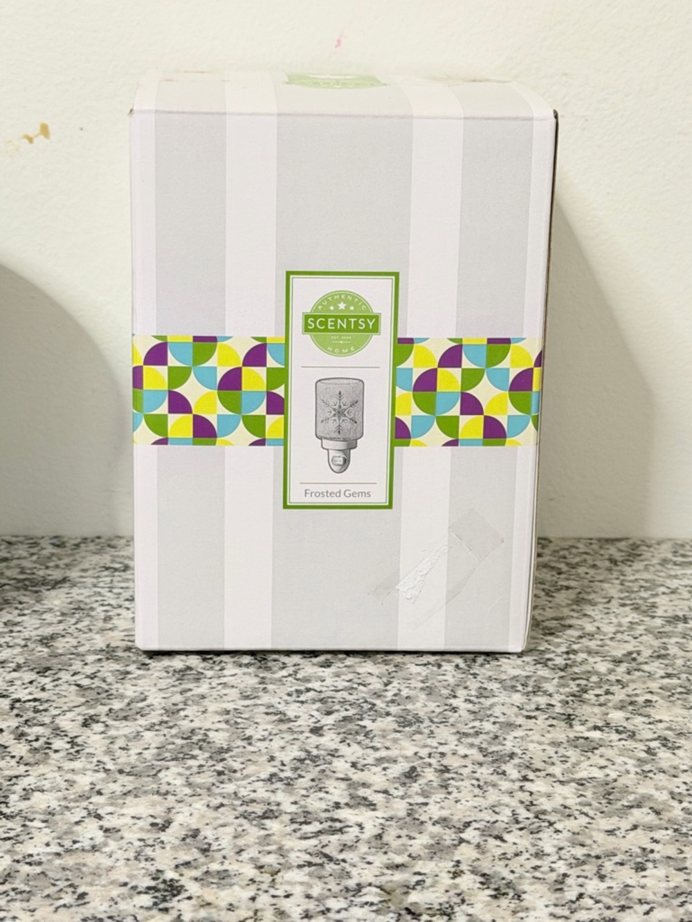 Scentsy Frosted Gems Plug-In Warmer - White with Colorful Accent